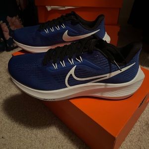 New Nike Pegasus blue